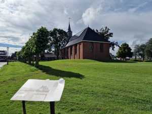
                            <b>Achterzijde van de 'Oude Kerk' van Zoutkamp</b><br>
                                                        <b>ISO:</b> 50 | <b>Sluitertijd:</b> 1/18519 | <b>Diafragma:</b> f/1.8 | <b>Datum:</b> 2024-07-06

                        