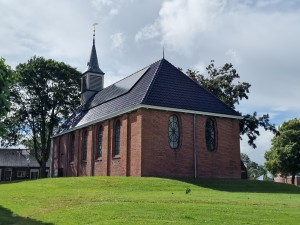 
                            <b>Achterzijde van de 'Oude Kerk' van Zoutkamp</b><br>
                                                        <b>ISO:</b> 50 | <b>Sluitertijd:</b> 1/2222 | <b>Diafragma:</b> f/1.8 | <b>Datum:</b> 2024-07-06

                        