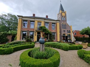 
                            <b>De Theefabriek</b><br>
                                                        <b>ISO:</b> 50 | <b>Sluitertijd:</b> 1/1590 | <b>Diafragma:</b> f/2.2 | <b>Datum:</b> 2024-07-06

                        