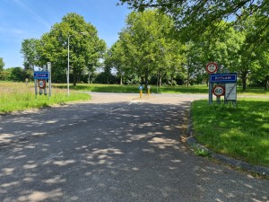 
                            <b>Kruispunt met bomen en gras, Rengerslaan</b><br>
                                                        <b>ISO:</b> 50 | <b>Sluitertijd:</b> 1/402 | <b>Diafragma:</b> f/1.8 | <b>Datum:</b> 2023-05-31

                        