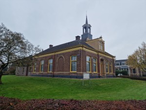
                            <b>Hoeksteenkerk Middelstum</b><br>
                                                        <b>ISO:</b> 50 | <b>Sluitertijd:</b> 1/1776 | <b>Diafragma:</b> f/1.8 | <b>Datum:</b> 2024-11-16

                        