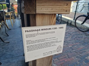 
                            <b>Bord met informatie over de geschiedenis van Paashaas Winsum.</b><br>
                                                        <b>ISO:</b> 50 | <b>Sluitertijd:</b> 1/180 | <b>Diafragma:</b> f/1.8 | <b>Datum:</b> 2025-05-08

                        