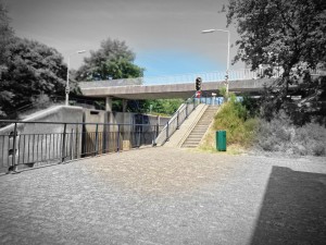 
                            <b>Sluis met brug en voetgangerspad over het kanaal.</b><br>
                                                        <b>ISO:</b> 50 | <b>Sluitertijd:</b> 152439/125000000 | <b>Diafragma:</b> f/1.8 | <b>Datum:</b> 2025-06-25

                        
