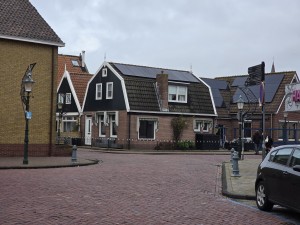 
                            <b>Traditionele woningen.</b><br>
                                                        <b>ISO:</b> 50 | <b>Sluitertijd:</b> 2821489/1000000000 | <b>Diafragma:</b> f/2.4 | <b>Datum:</b> 2025-12-07

                        