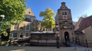 
                            <b>Het Lazaruspoortje in Gouda</b><br>
                                                        <b>ISO:</b> 50 | <b>Sluitertijd:</b> 788643/1000000000 | <b>Diafragma:</b> f/2.2 | <b>Datum:</b> 2025-09-09

                        