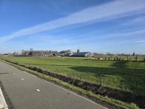 
                            <b>Boerderij met schuren en windmolen op de achtergrond.</b><br>
                                                        <b>ISO:</b> 12 | <b>Sluitertijd:</b> 1205719/1000000000 | <b>Diafragma:</b> f/1.7 | <b>Datum:</b> 2026-02-08

                        