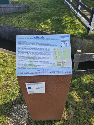 
                            <b>Informatiebord over de Peilmolen met geschiedenis en kaart.</b><br>
                                                        <b>ISO:</b> 12 | <b>Sluitertijd:</b> 68653/12500000 | <b>Diafragma:</b> f/1.7 | <b>Datum:</b> 2026-02-08

                        