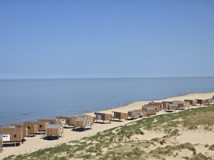 
                            <b>Houten strandhuisjes op palen langs de kust.</b><br>
                                                        <b>ISO:</b> 50 | <b>Sluitertijd:</b> 290217/1000000000 | <b>Diafragma:</b> f/2.4 | <b>Datum:</b> 2026-05-25

                        