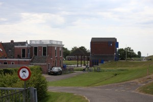 
                            <b>Bakstenen gebouwen van Noordpolderzijl.</b><br>
                                                        <b>ISO:</b> 250 | <b>Sluitertijd:</b> 1/2000 | <b>Diafragma:</b> f/4.5 | <b>Datum:</b> 2026-05-31

                        