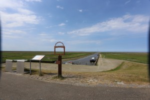 
                            <b>Monumentaal bord Groeten uit Noordpolderzijl bij havenkanaal</b><br>
                                                        <b>ISO:</b> 100 | <b>Sluitertijd:</b> 1/250 | <b>Diafragma:</b> f/11.0 | <b>Datum:</b> 2026-05-31

                        