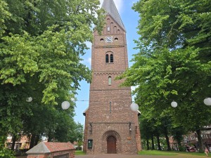 
                            <b>Bakstenen kerktoren met klok en spits.</b><br>
                                                        <b>ISO:</b> 12 | <b>Sluitertijd:</b> 3328191/1000000000 | <b>Diafragma:</b> f/1.7 | <b>Datum:</b> 2026-06-28

                        