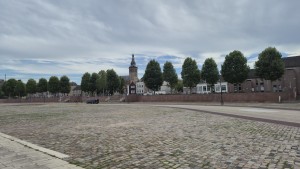 Zicht op de Stevenskerk vanaf de Waal